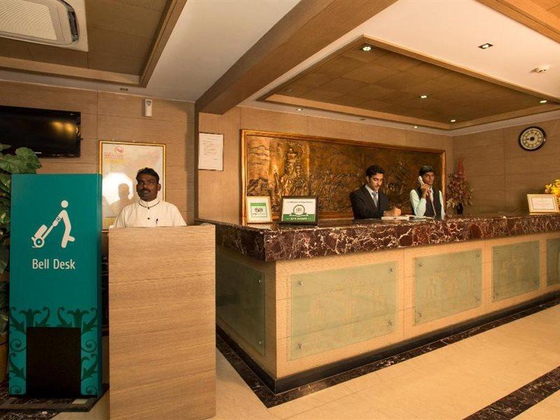 Clinton Park Inn Веланканні Екстер'єр фото